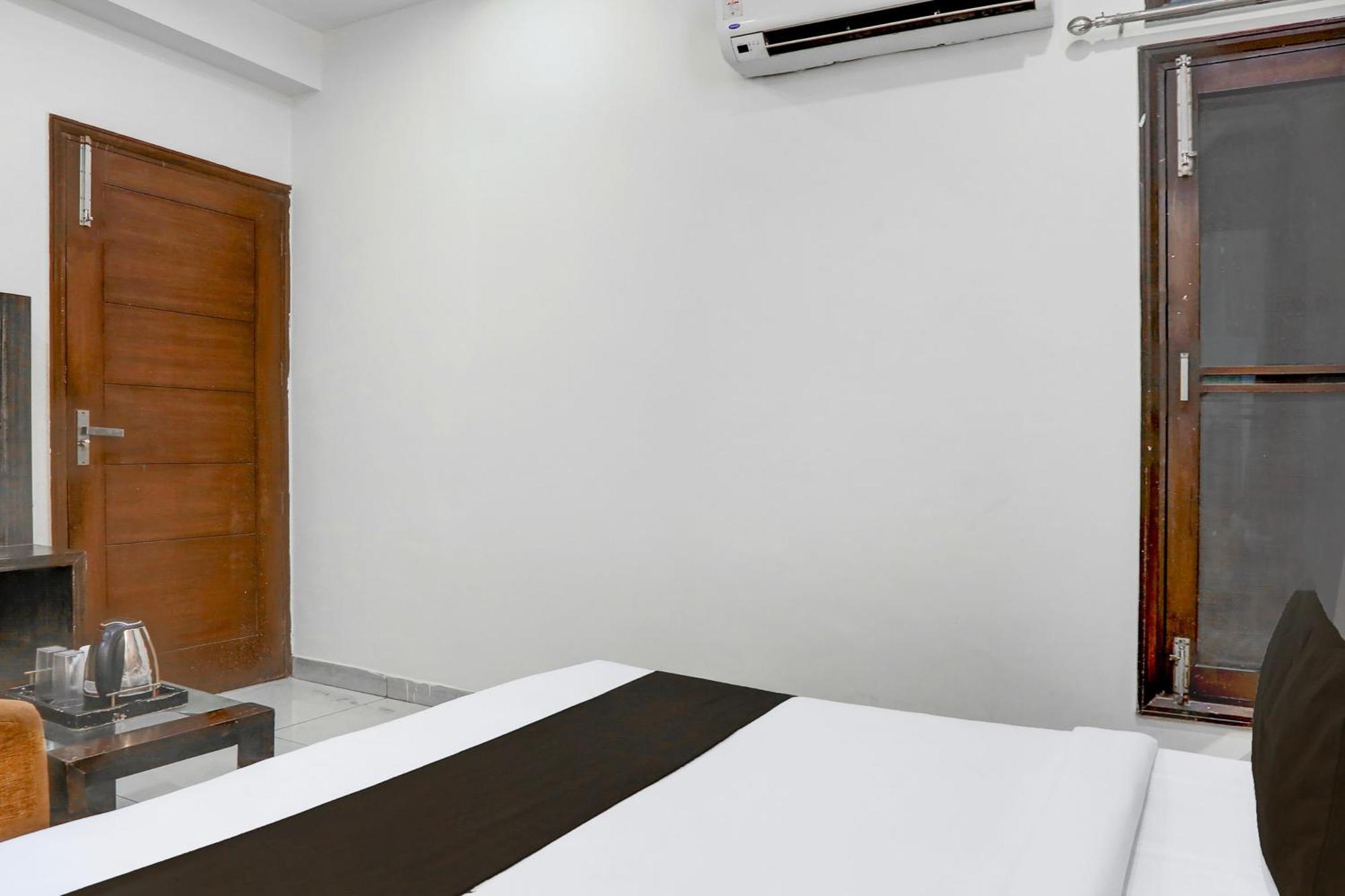 Super Collection O Railway Station Road Near Clock Tower Hotel Ludhiana Luaran gambar