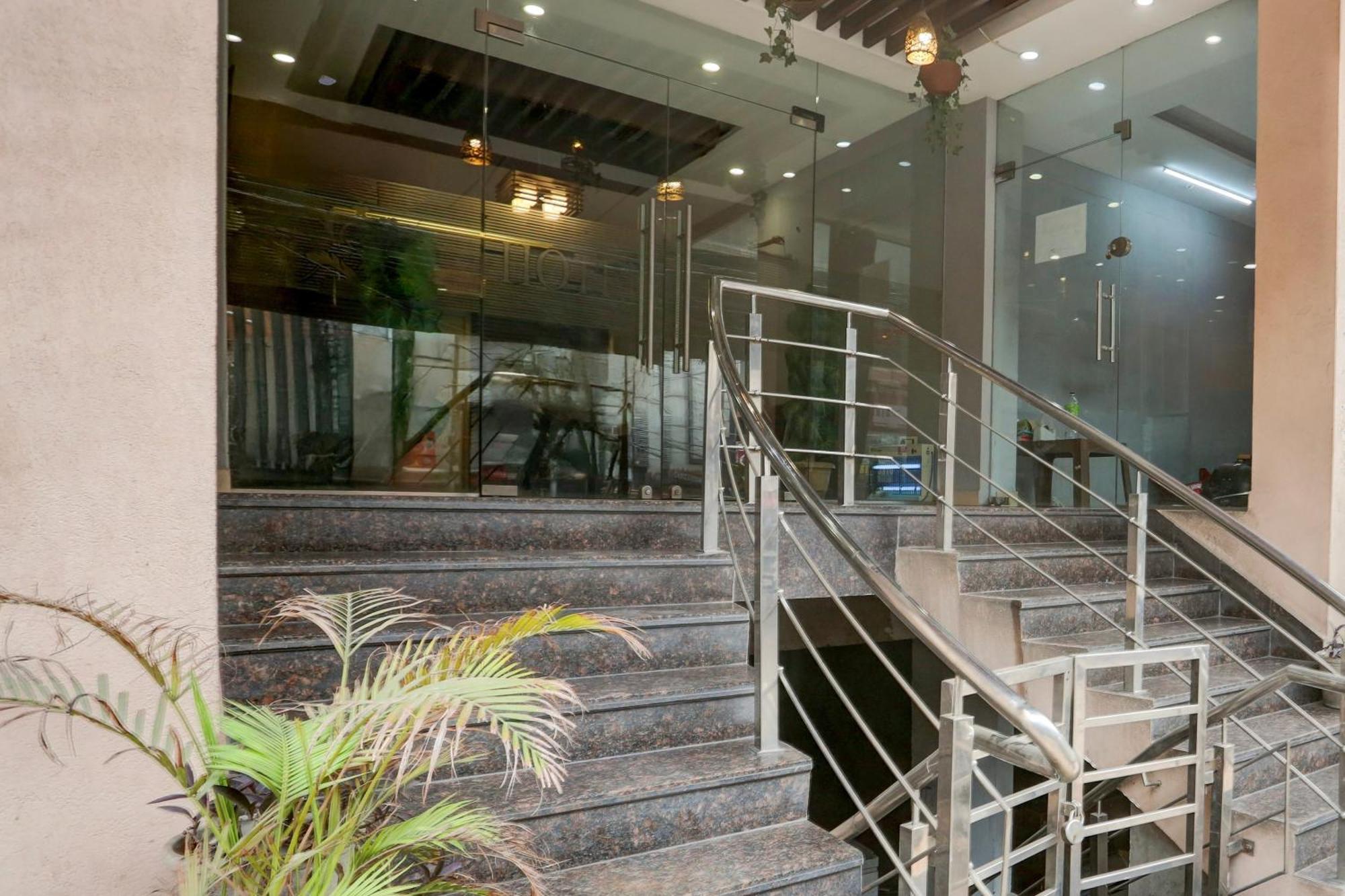 Super Collection O Railway Station Road Near Clock Tower Hotel Ludhiana Luaran gambar
